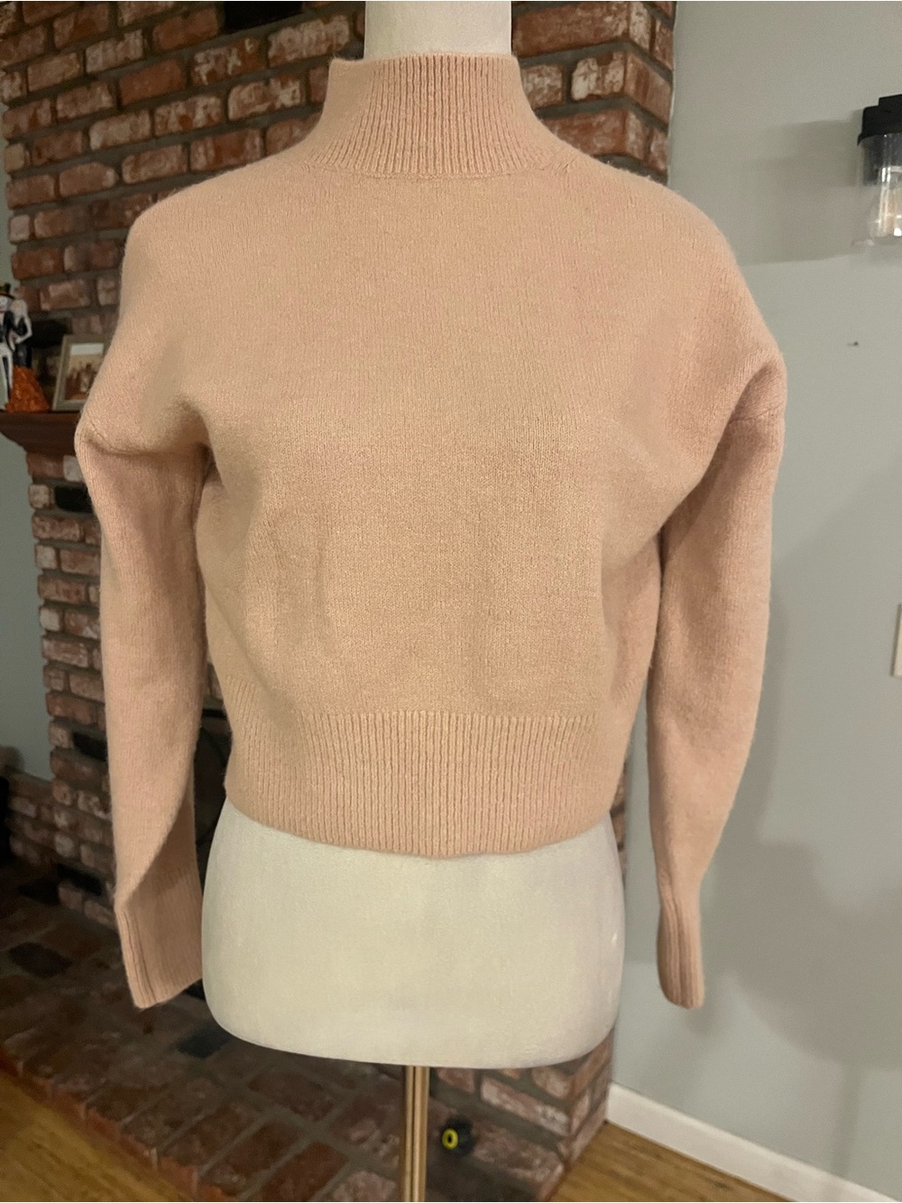 & Other Stories Cropped Mock Neck Sweater - Blush Cream
